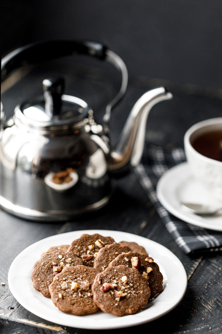 Amoretti Butter Pecan Shortbread Cookies Recipe with tea