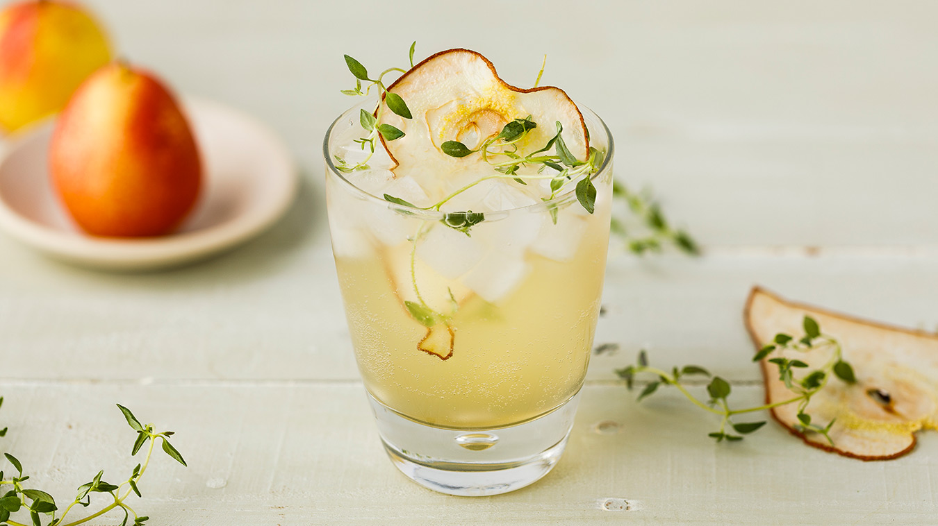 Amoretti Recipe: Pear Spritzer