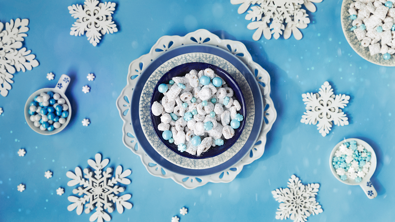 Amoretti Recipe: White Chocolate Peanut Reindeer Chow