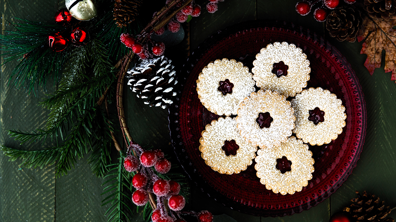 Amoretti Recipe: Linzer Cookies