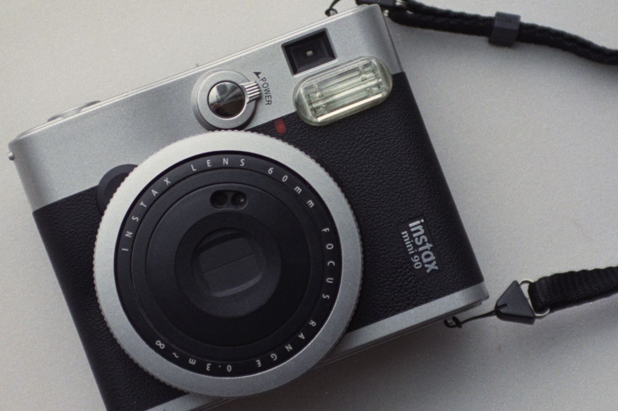 instax mini 90 neo classic camera