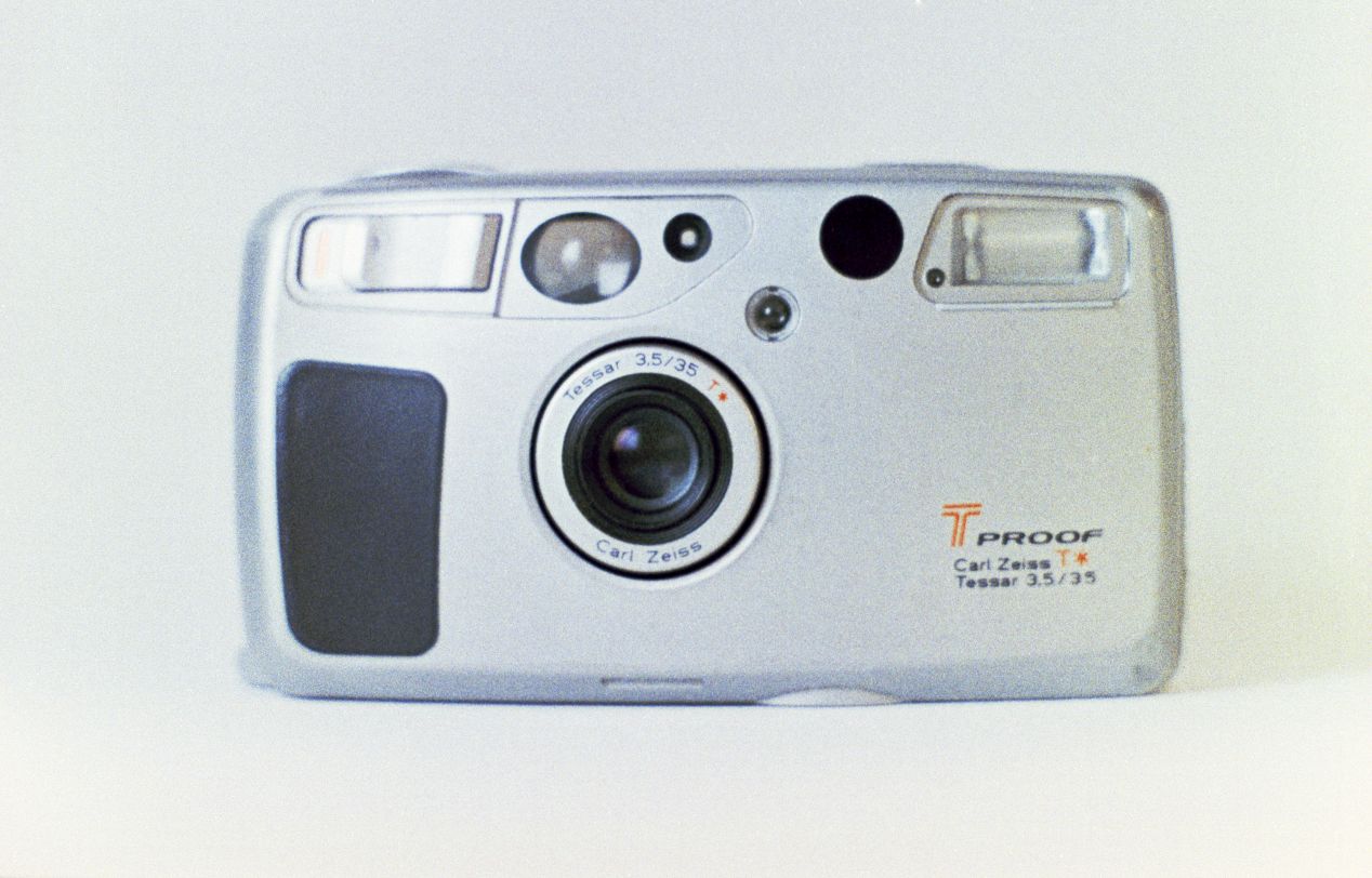 KYOCERA 京セラ T PROOF コンパクトフィルムカメラ #10045-