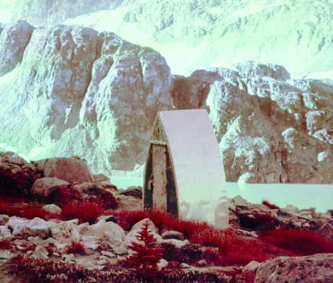 The most green I got out of Aerochrome was when I got overexposed red mountain rocks with a weak orange filter.