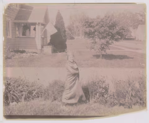 Obtained a 250 land camera and a single shot of film. First time in over 25 years I’ve taken an instant shot, first tim…