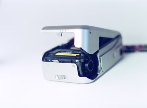 Loading 35mm film into tiny Fujifilm Cardia Tiara.