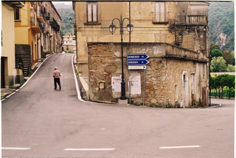 Large image.