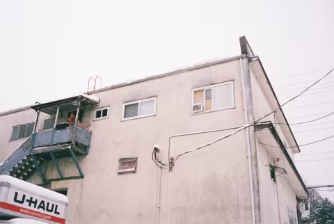 Film scan: a photo taken on Ricoh FF-1 with CineStill 400D.