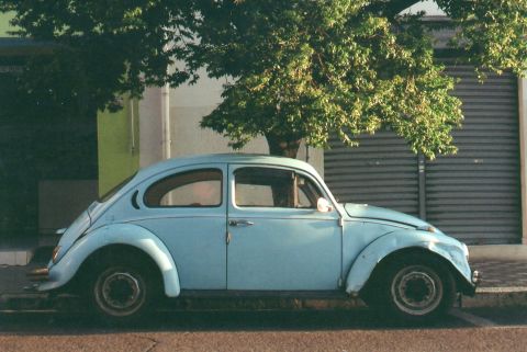 “Fusca Azul.” Pentax K1000, Pentax-A 1:2 50mm lens, Kodak ColorPlus 200. 