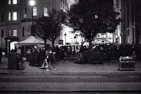 Food Station on the Strand, at the back of the St. Martin -in-the-Fields church, Autumn 2020 (Kodak T-Max 3200 exposed at box speed)