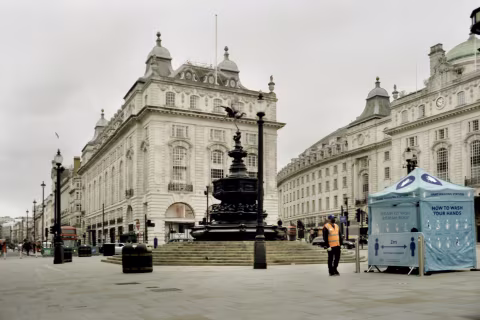 Piccadilly Circus, London, June 2020.
Taken with an Olympus XA on Kodak ProImage 100. Developed commercially.