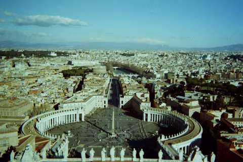 Large image.