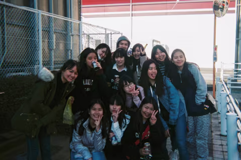 “Girls.” Narita, Japan. Shot with Fujifilm Simple Ace 400 Disposable.