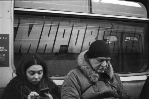𝒇2.0 50mm Voightländer Ultron at the Moscow subway with Ilford Delta 3200. I kept the lens wide-open so that I can shoot at ~1/250 and avoid motion blur. The focus fell on the blocky station signage instead of the passengers, which I think made this picture a little more interesting.