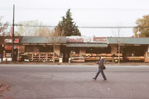 Portra 160 pushed to ISO320 and scanned by ABC.