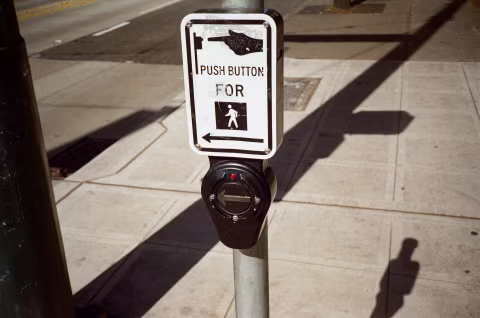 Photo taken with Rollei 35AF, courtecy of MiNT.