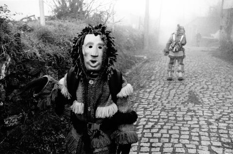 Ousilhão, Vinhais. A boy, disguised as a “máscaro”, travels trough the streets of the village.

Leica R5, Elmarit 35 mm, Kodak Tri-X