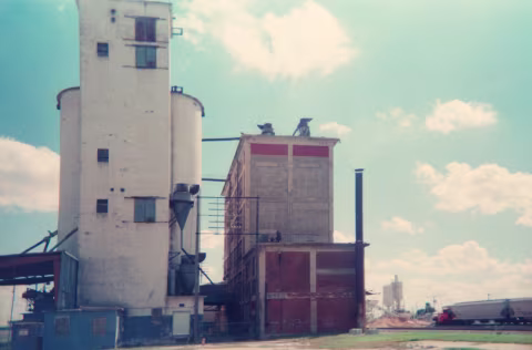 Granery Silo Station, El Reno, OK. It was huge!