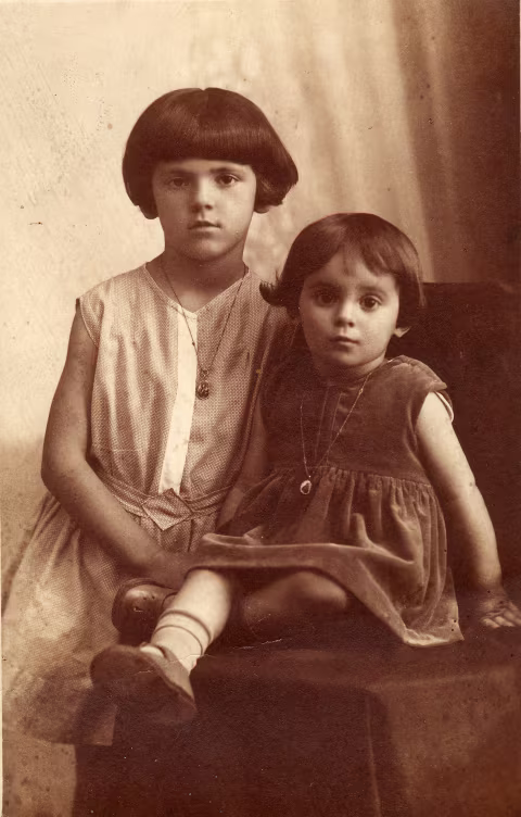 Large image.