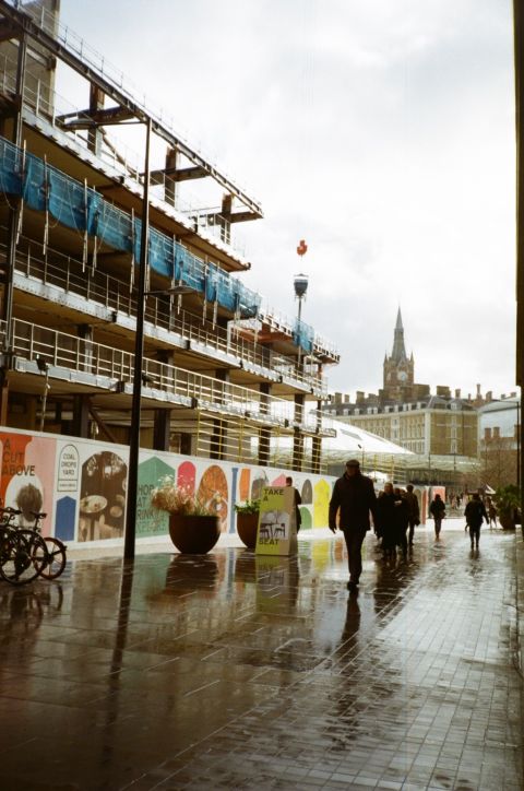 Bursts of rain in Kings Cross