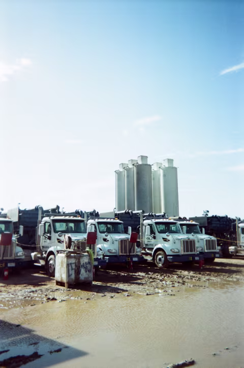 15W-40, Frac pumps, and sand silos.