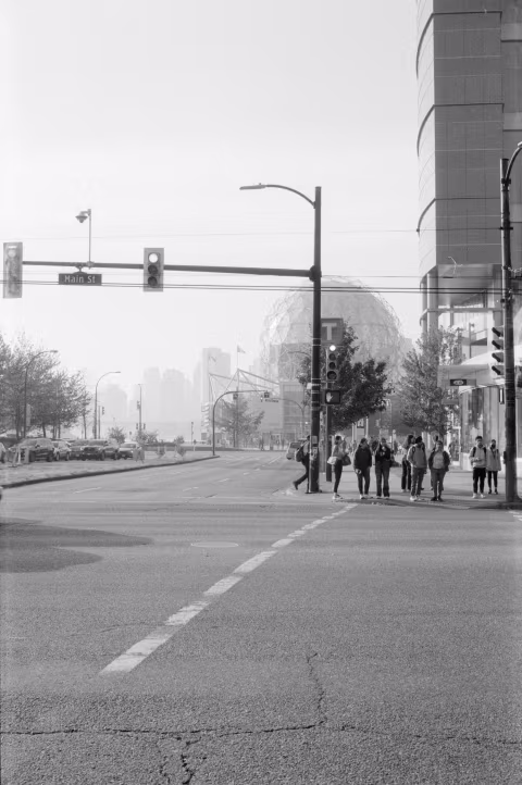 New Classic EZ 400 with Voigtländer Vitessa A.