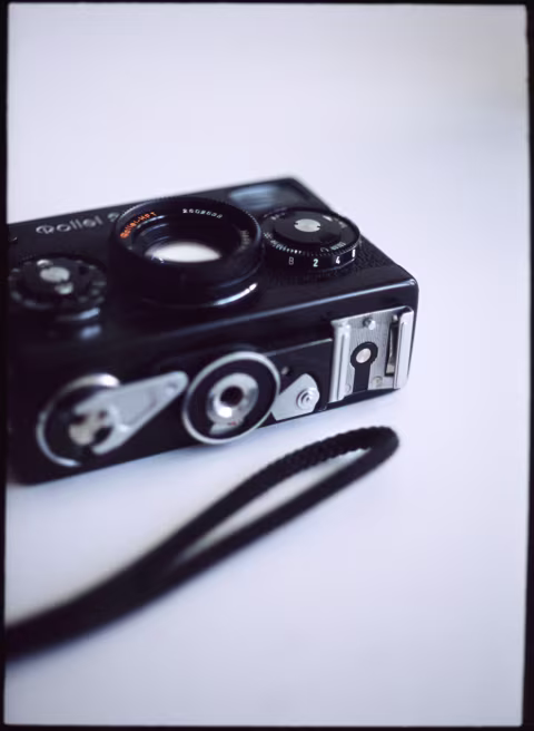 Rollei 35 S bottom plate.