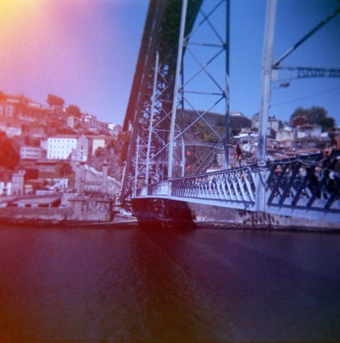 Ponte D. Luís I. Holga 120.