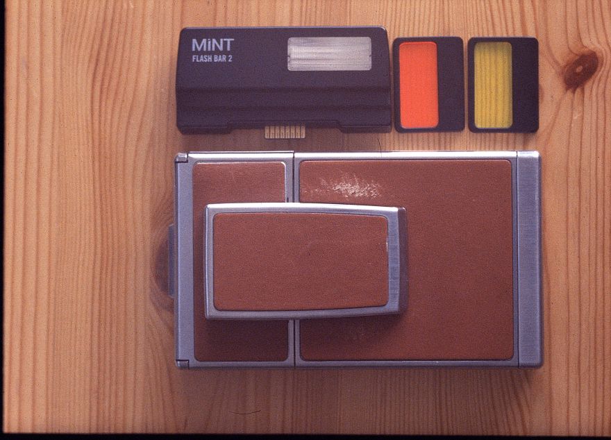 MiNT Flash Bar 2 A Principal Polaroid SX70 Accessory