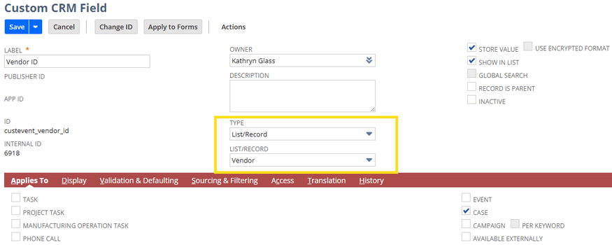 Custom CRM Field page with configurations highlighted.