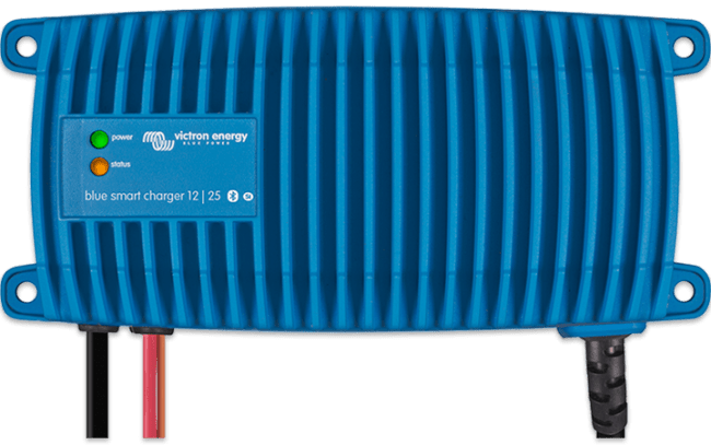 Blue Smart IP67 Charger 12/17 (1)