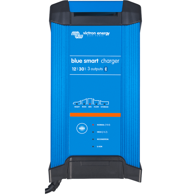 Blue Smart IP22 Charger 24/16 (1)