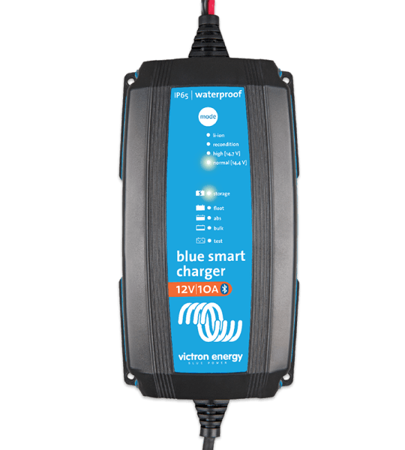 Blue Smart IP65 Charger 24/8 + DC connector
