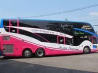 Krungsiam Tour vehicle