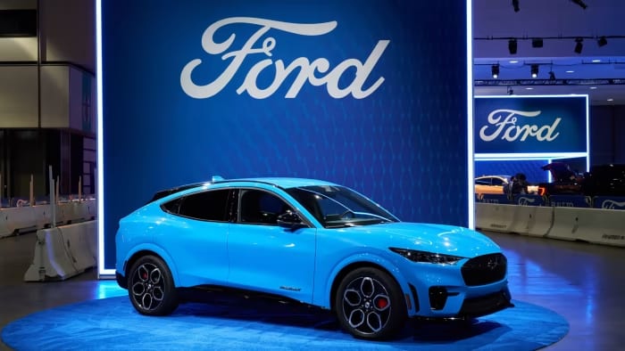 Ini Dia Daftar Mobil Listrik Buatan Ford Paling Mewah