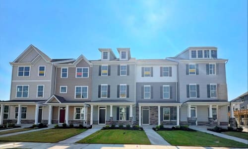 Thumbnail - Huntington Pointe Townhomes