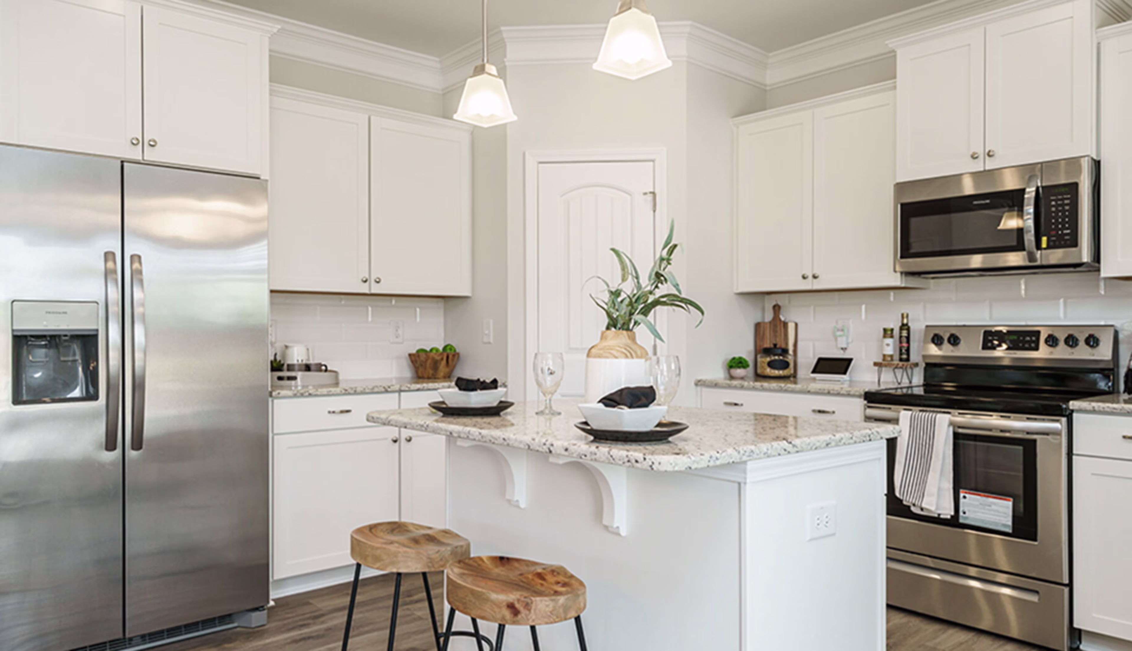 Slide - Luxury Kitchens