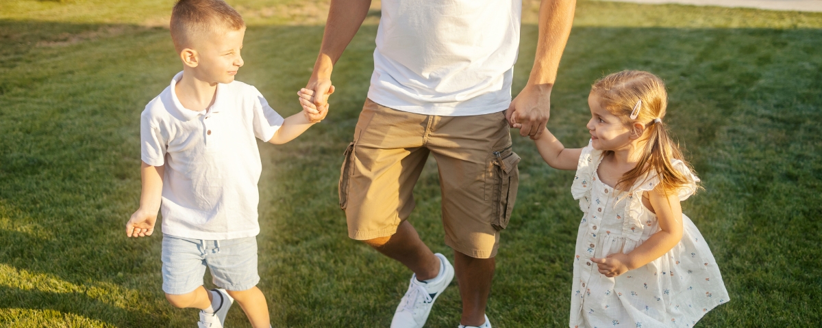 Beitrags Bild: Papamonat und Familienzeitbonus: Was frischgebackene Väter wissen müssen