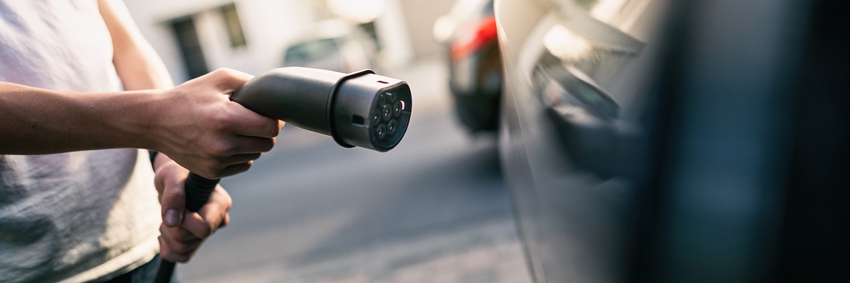 Beitrags Bild: Reichweite des E-Autos an kühleren Tagen bis zu 50% niedriger – kann der Vertrag rückabgewickelt werden?