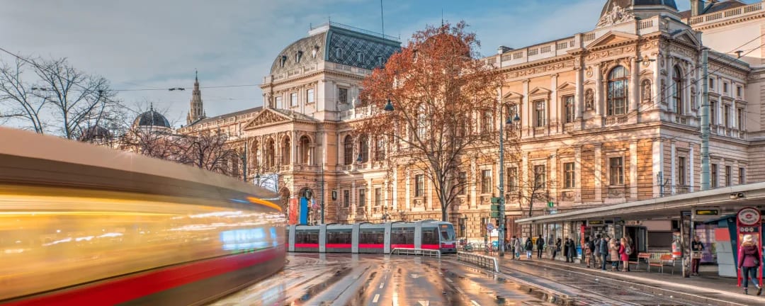 Beitrags Bild: Statt Bildungskarenz: Das bedeutet die neue Weiterbildungszeit ab 2026