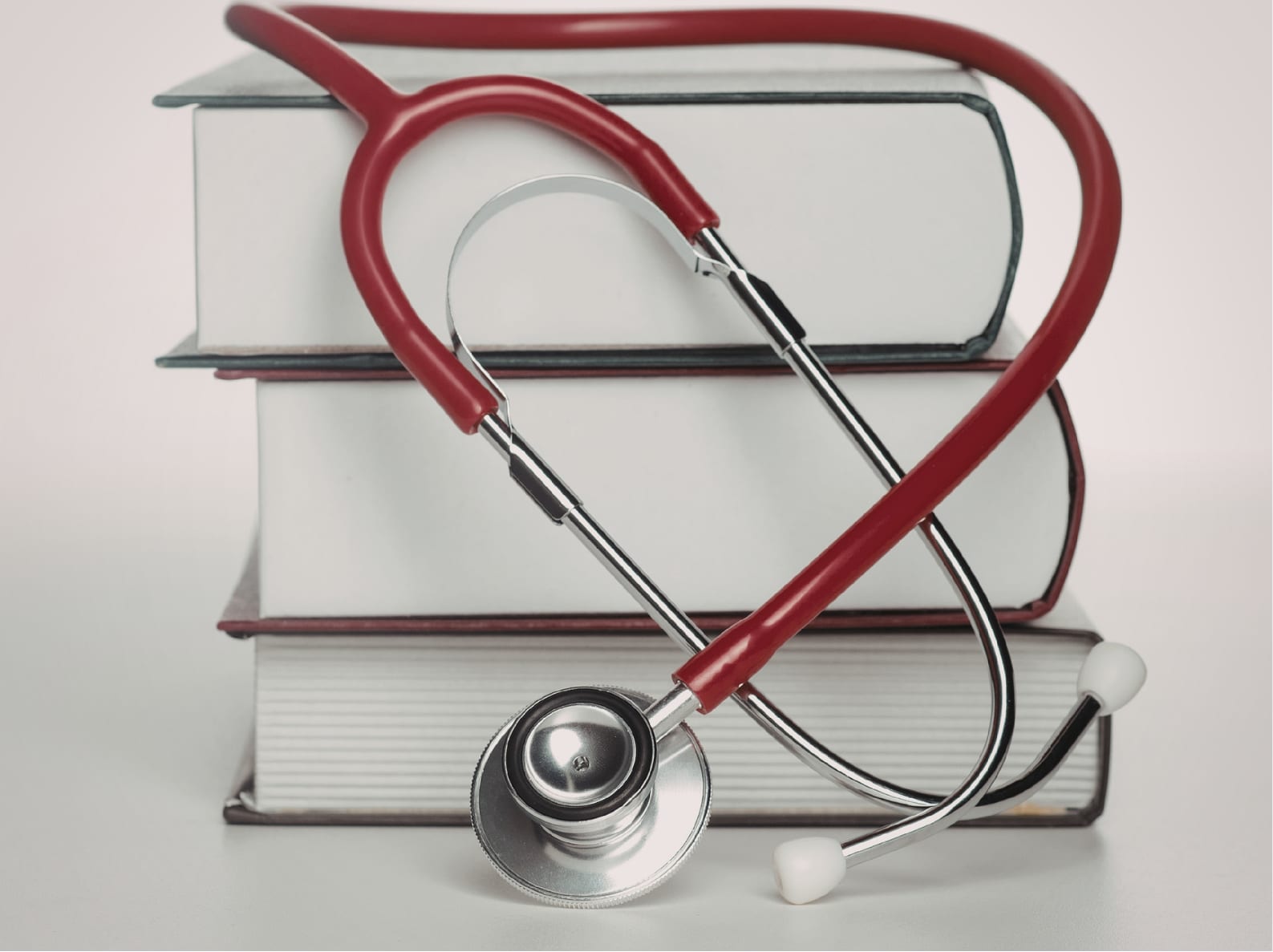 Beitrags Bild: Steuerliche Absetzbarkeit von Fortbildungskosten für Ärzt:innen