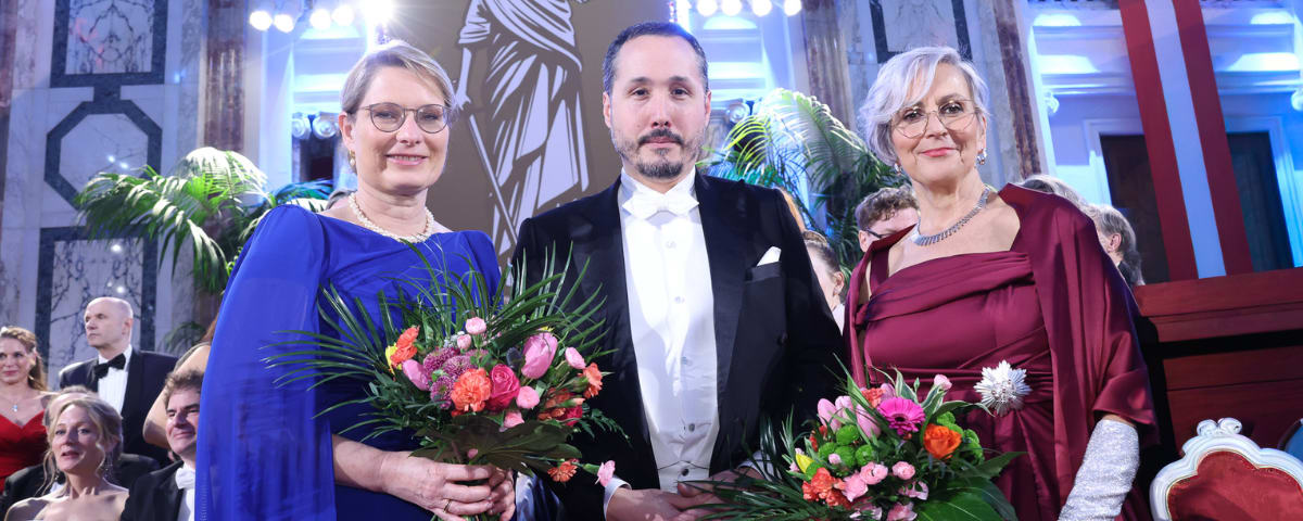 Juristenball 2026 in der Wiener Hofburg: Rekordbesuch, ESC-Stargast Johnny Logan und Valentinsmotto „Be My Valentine“