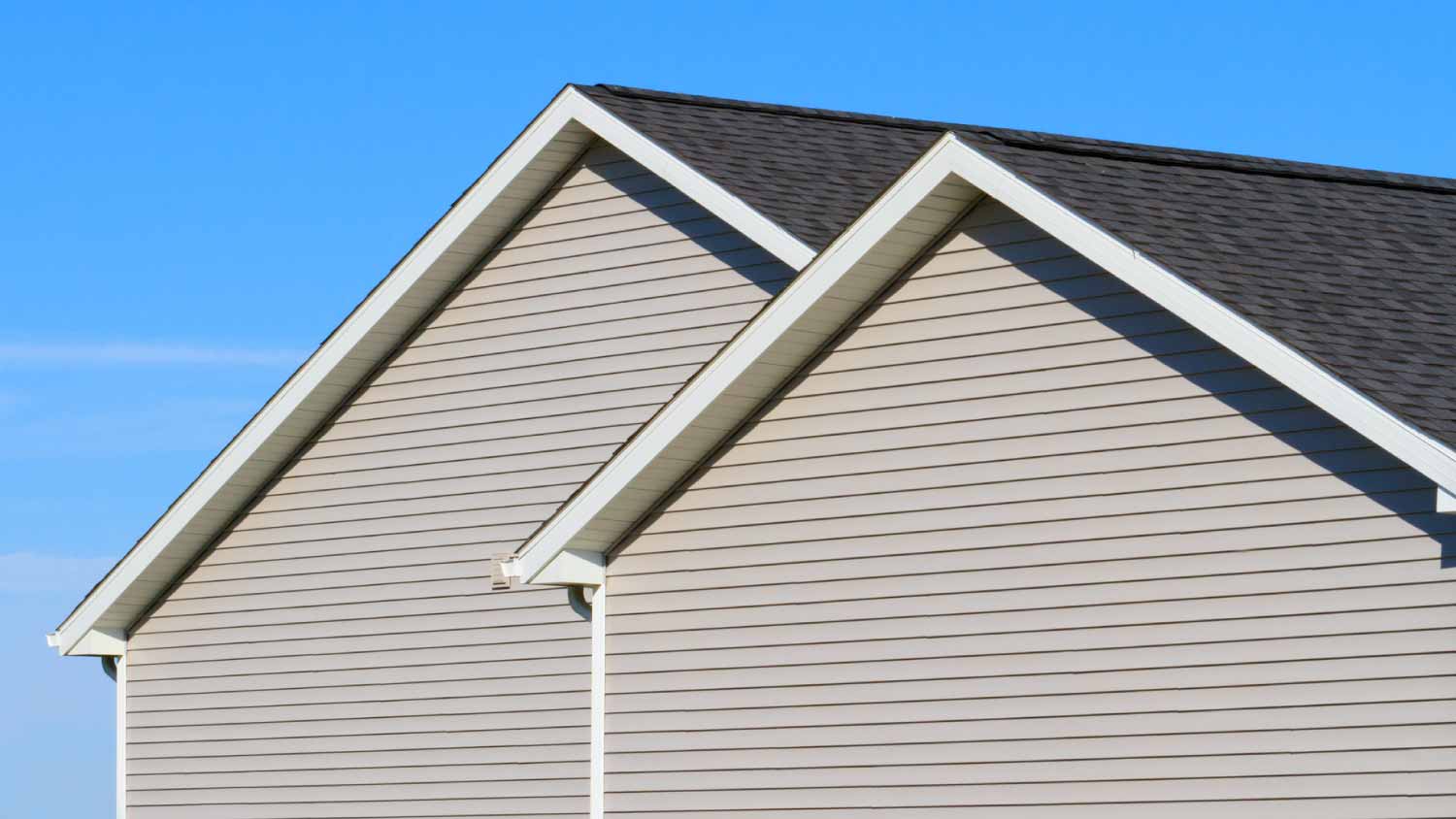 Vinyl siding and asphalt roof