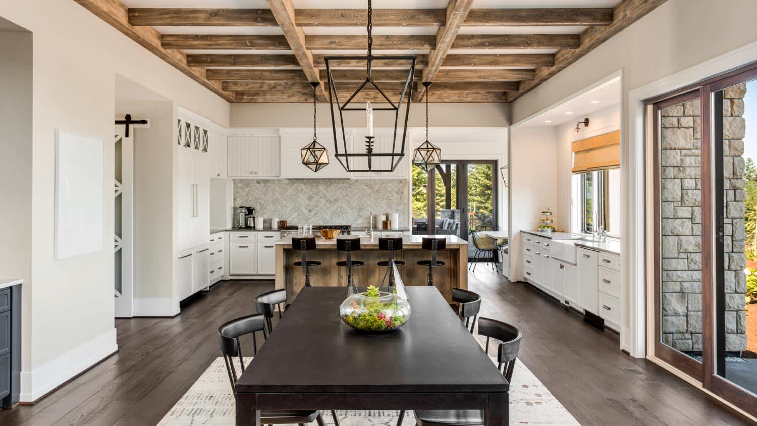 Kitchen and dining room in new luxury home