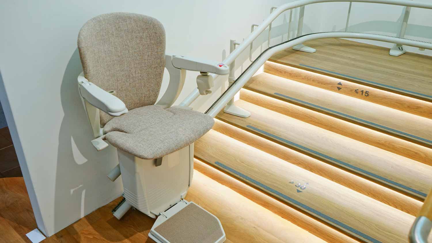 Automatic stair lift