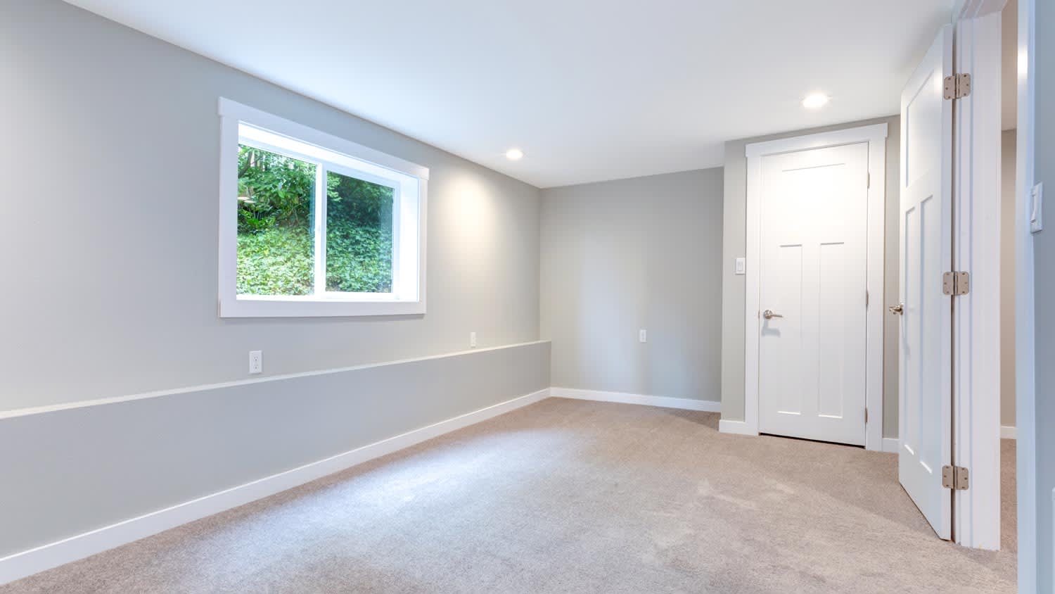 empty bedroom remodel