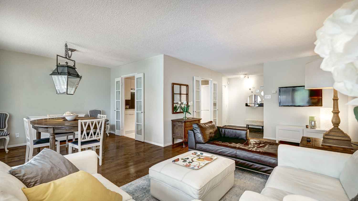 Living room interior with textured ceiling