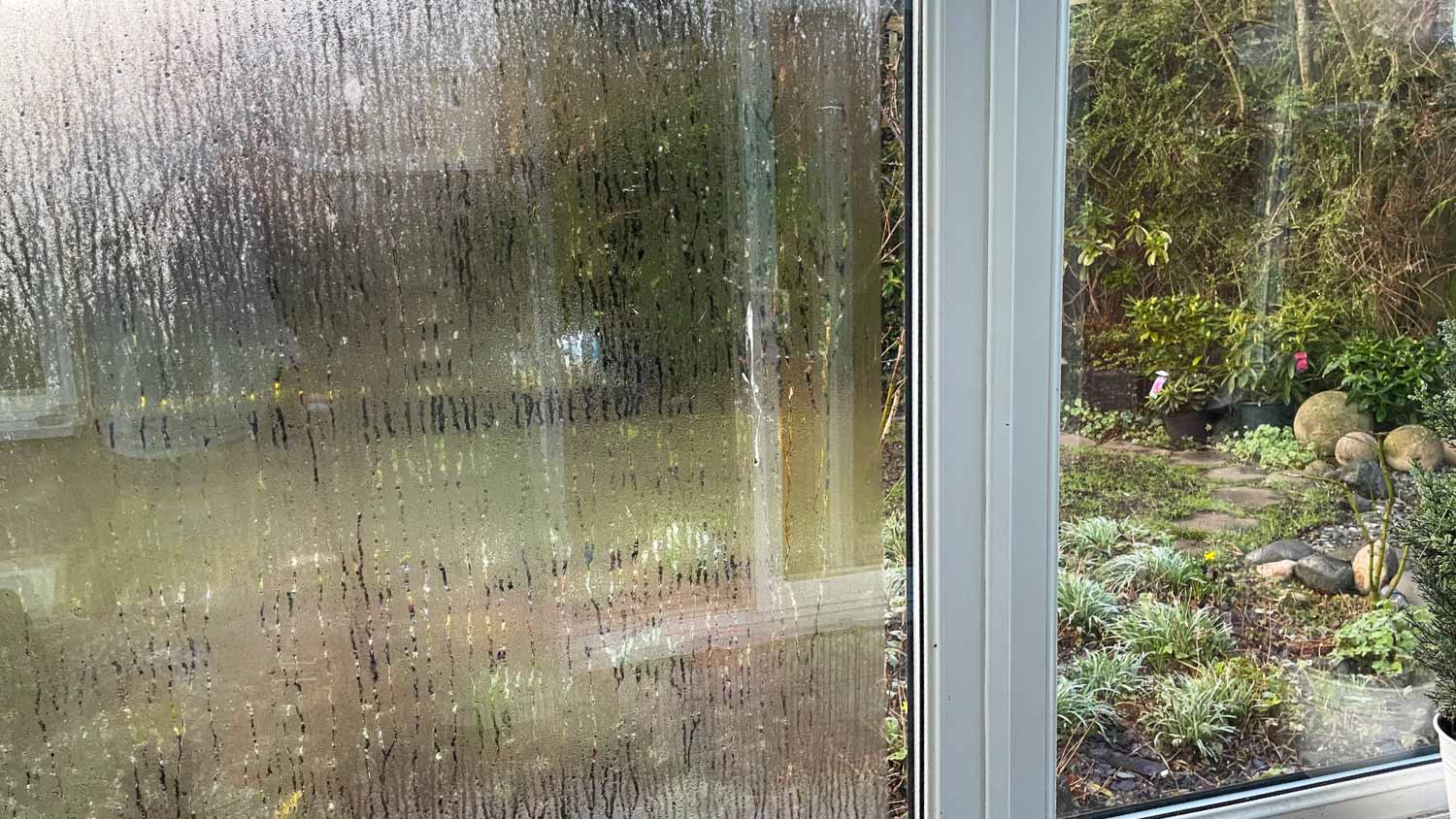 Window fogged by condensation