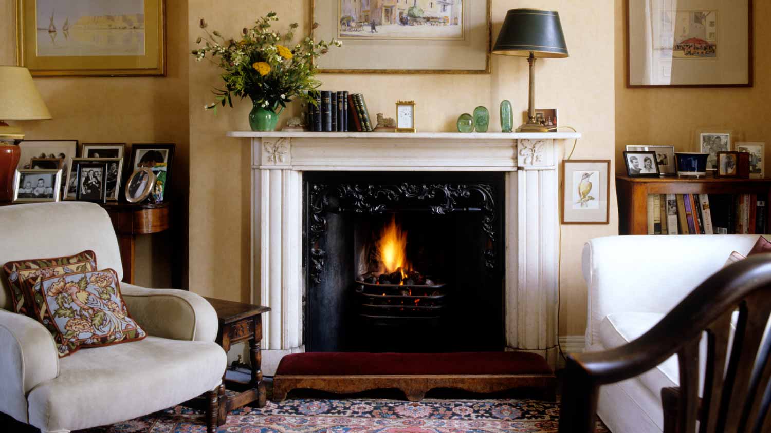 Townhouse with country style interior