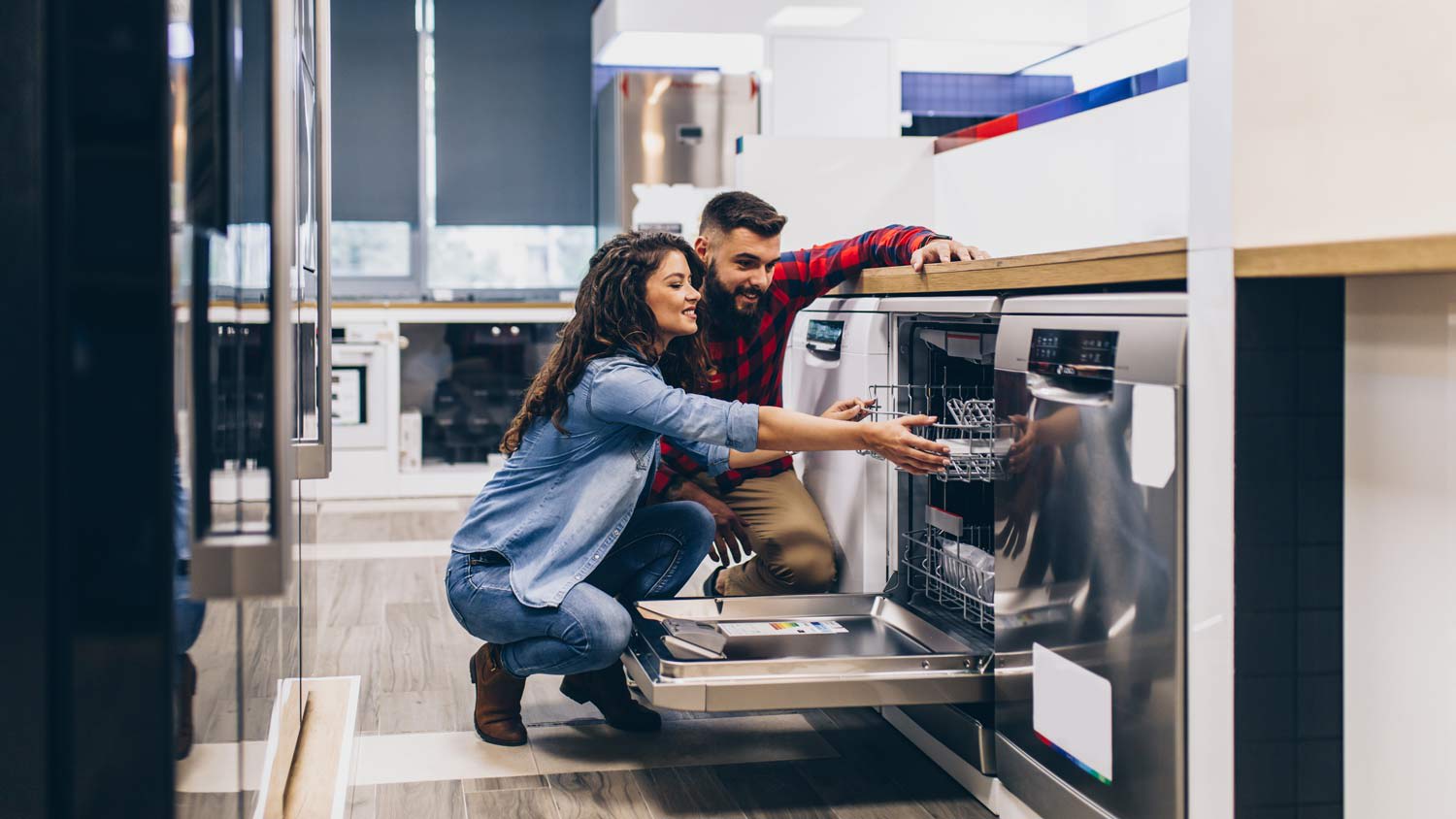 couple buying dishwasher