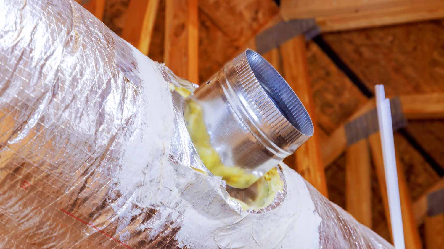 Close-up of an R6 duct